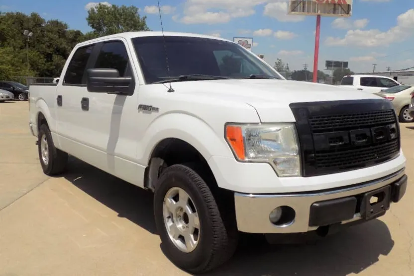 2013 Ford F-150 XLT photo 1