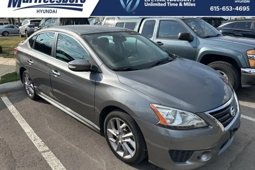 2015 Nissan Sentra SR photo 1