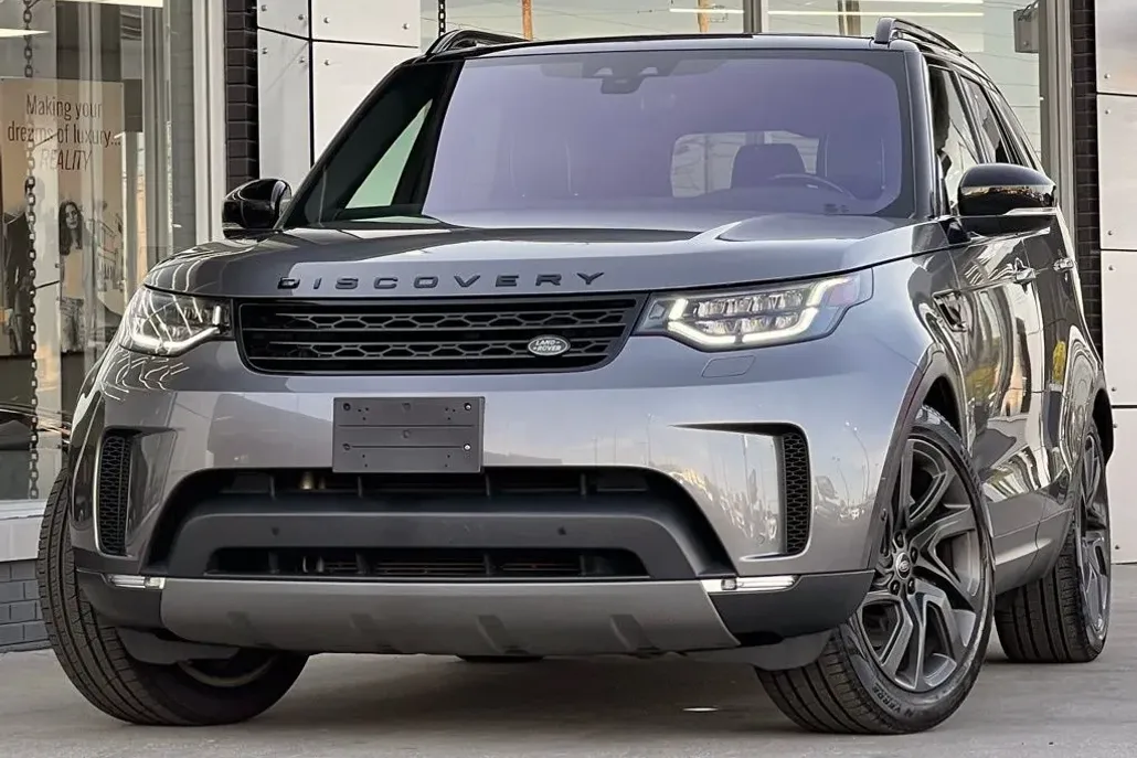 2019 Land Rover Discovery HSE photo 1
