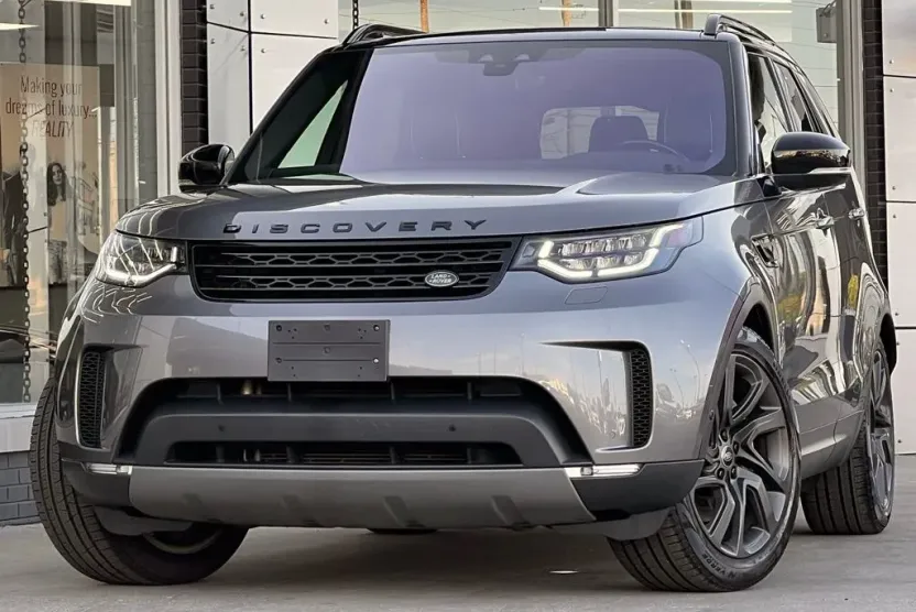 2019 Land Rover Discovery HSE photo 1