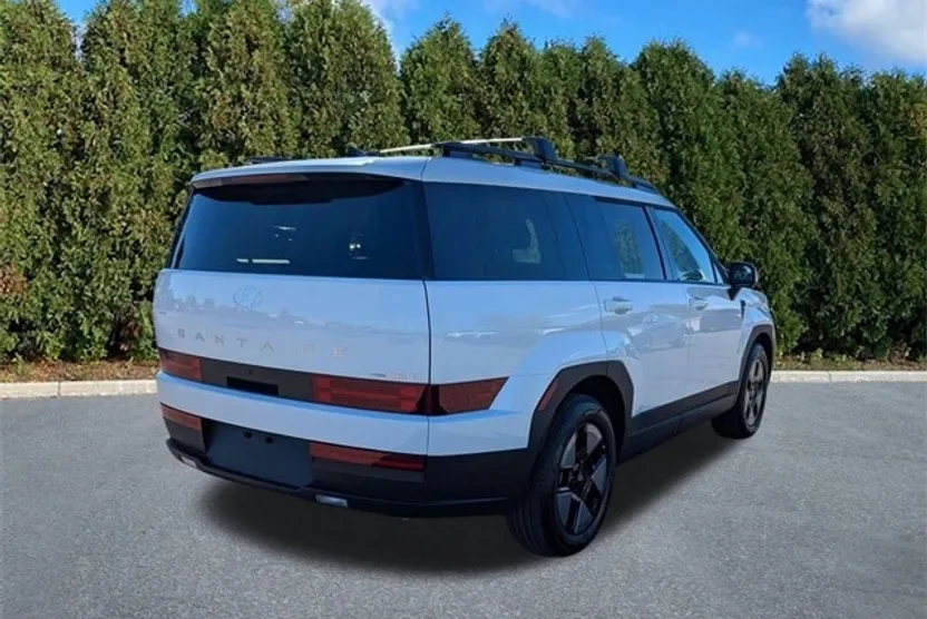 2025 Hyundai Santa Fe SEL photo 1