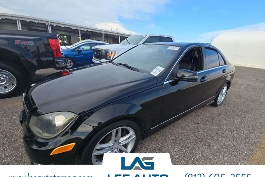 2014 Mercedes Benz C 300 Luxury Sedan 4MATIC photo 1