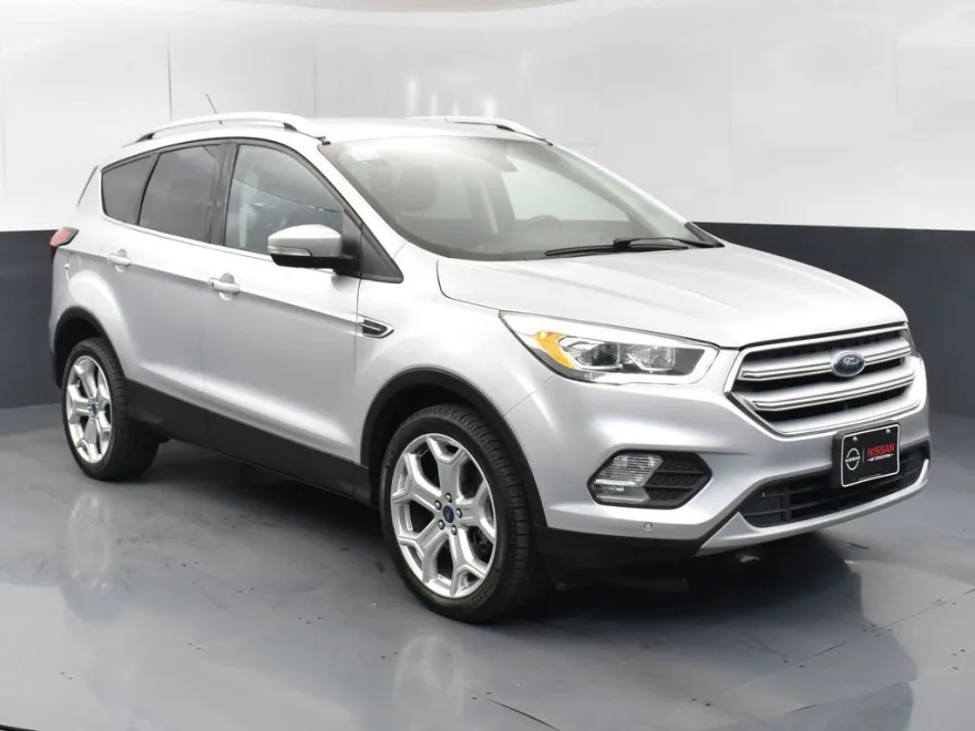 2019 Ford Escape Titanium photo 1