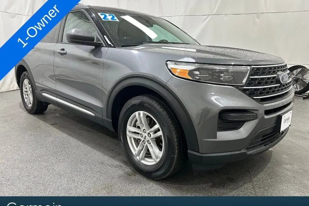 2022 Ford Explorer XLT photo 1