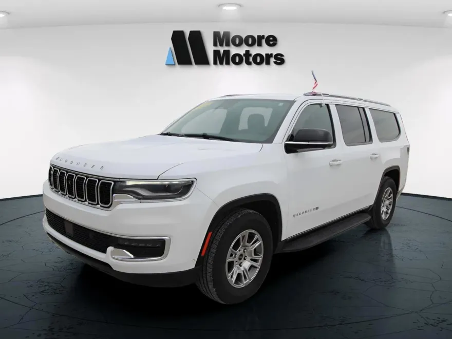 2023 Jeep Wagoneer L Base photo 1
