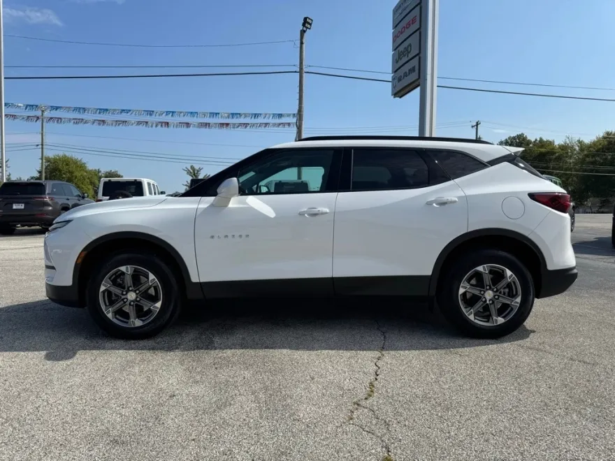 2023 Chevrolet Blazer 2LT photo 1