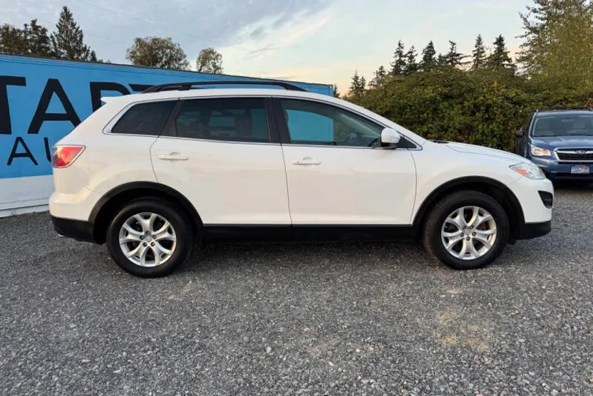 2011 Mazda CX-9 Touring photo 1