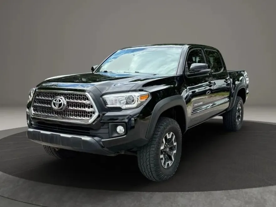 2016 Toyota Tacoma SR5 TRD Sport photo 1