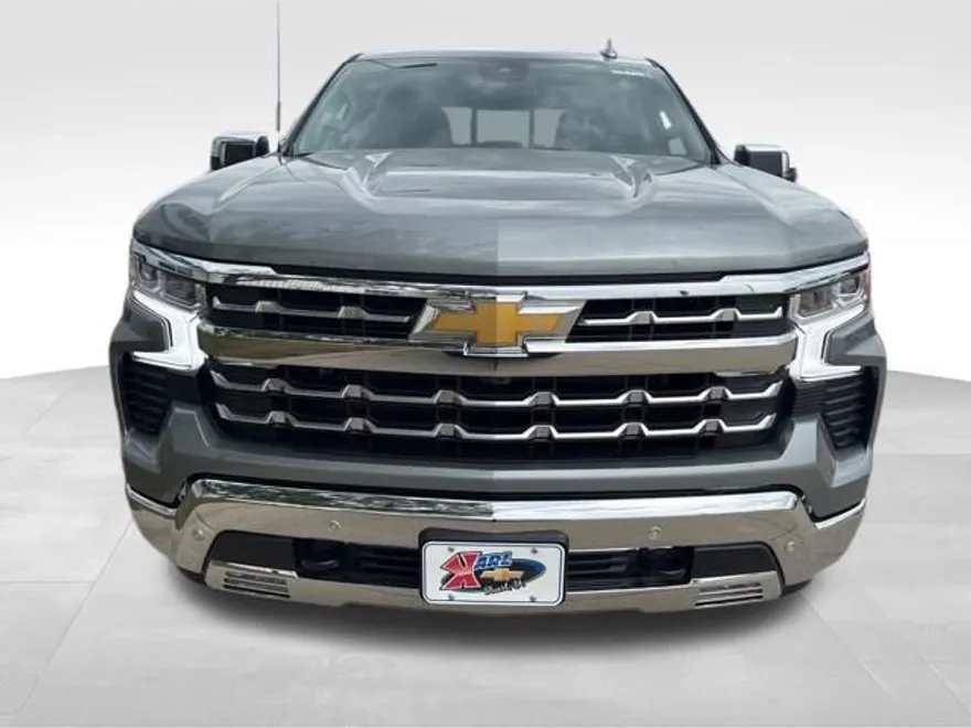 2025 Chevrolet Silverado 1500 LTZ photo 1