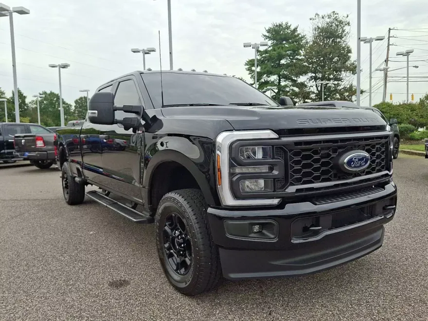 2024 Ford F-250 XL photo 1