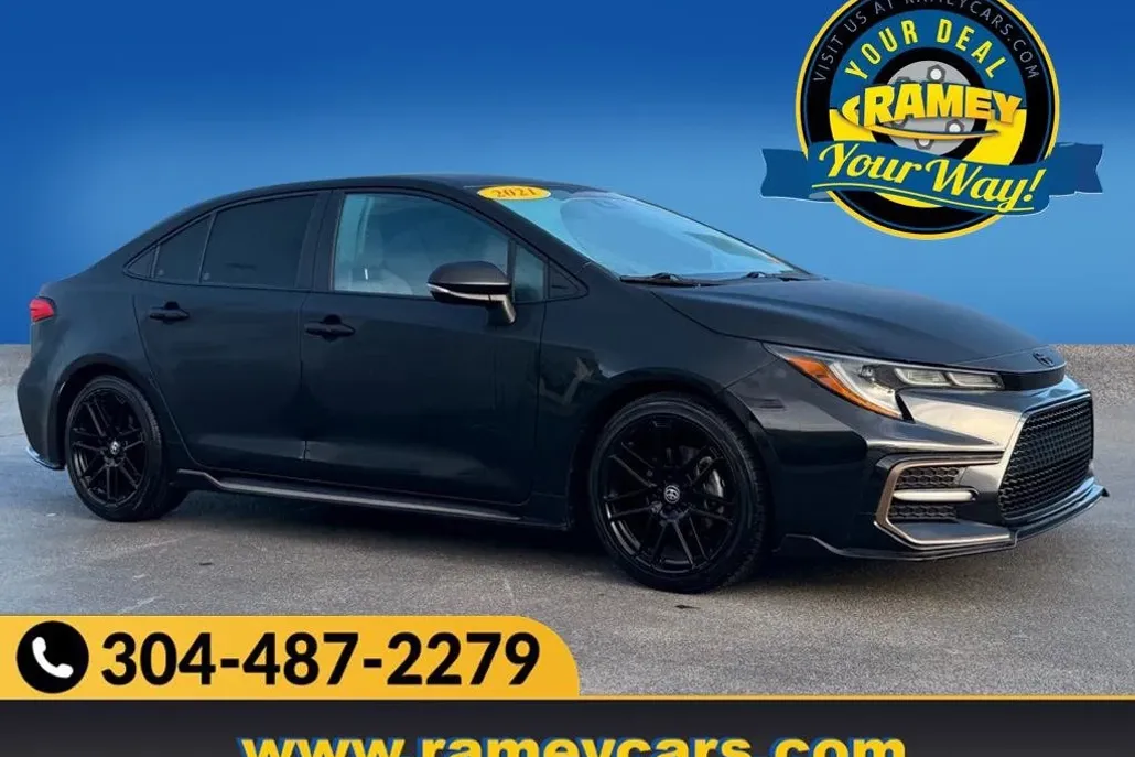 2021 Toyota Corolla SE photo 1