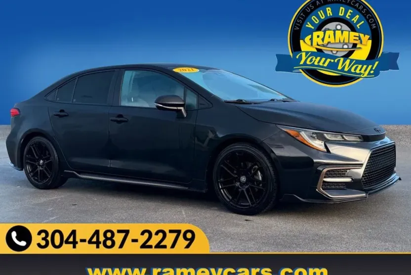 2021 Toyota Corolla SE photo 1