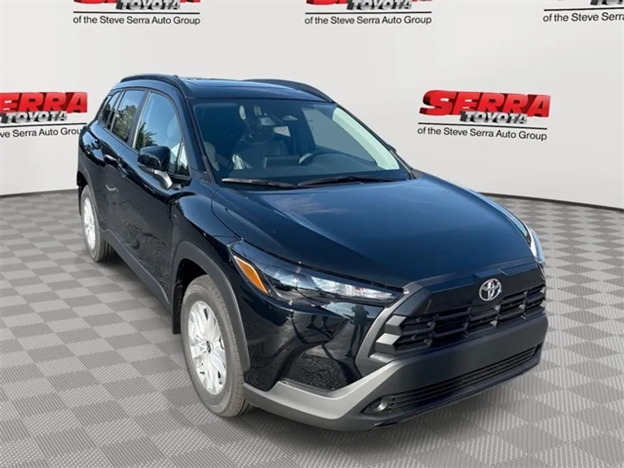 2026 Toyota Corolla Cross LE photo 1