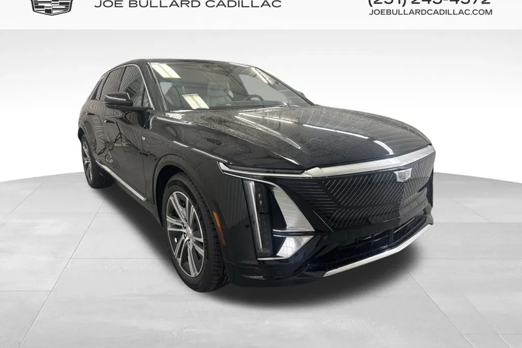 2025 Cadillac Lyriq Luxury photo 1