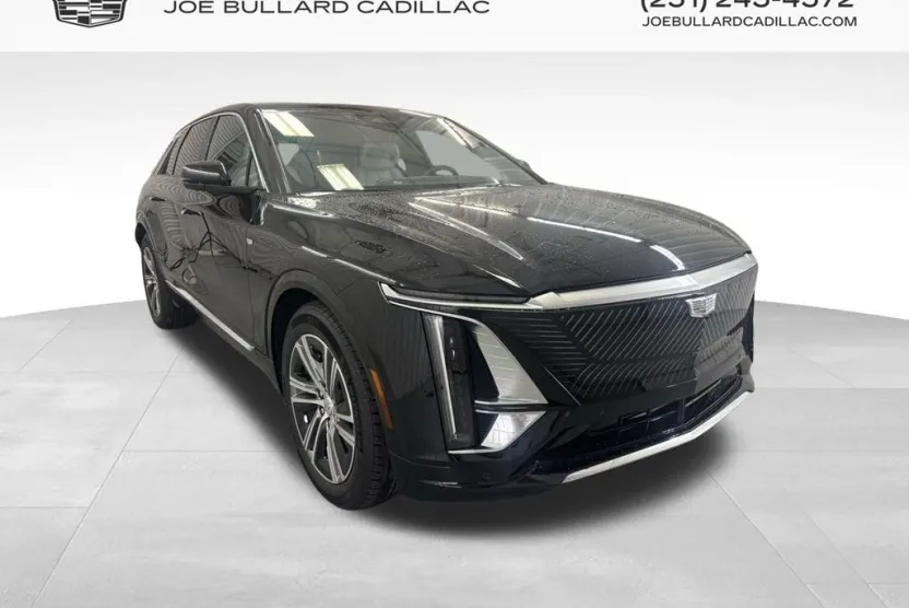 2025 Cadillac Lyriq Luxury photo 1