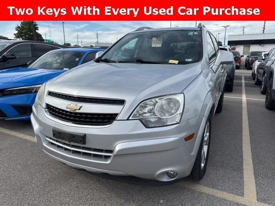 2014 Chevrolet Captiva LT photo 1