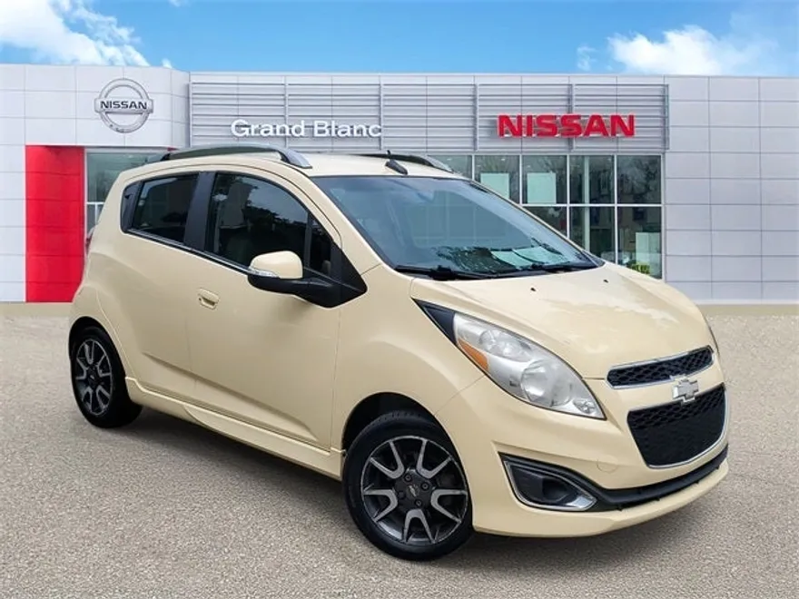 2014 Chevrolet Spark 2LT photo 1
