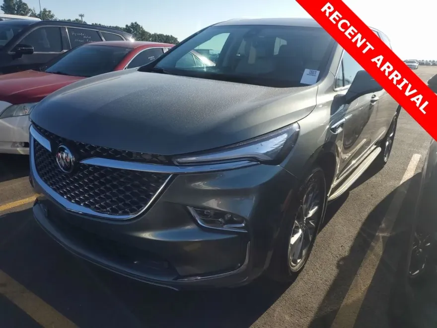 2023 Buick Enclave Avenir photo 1