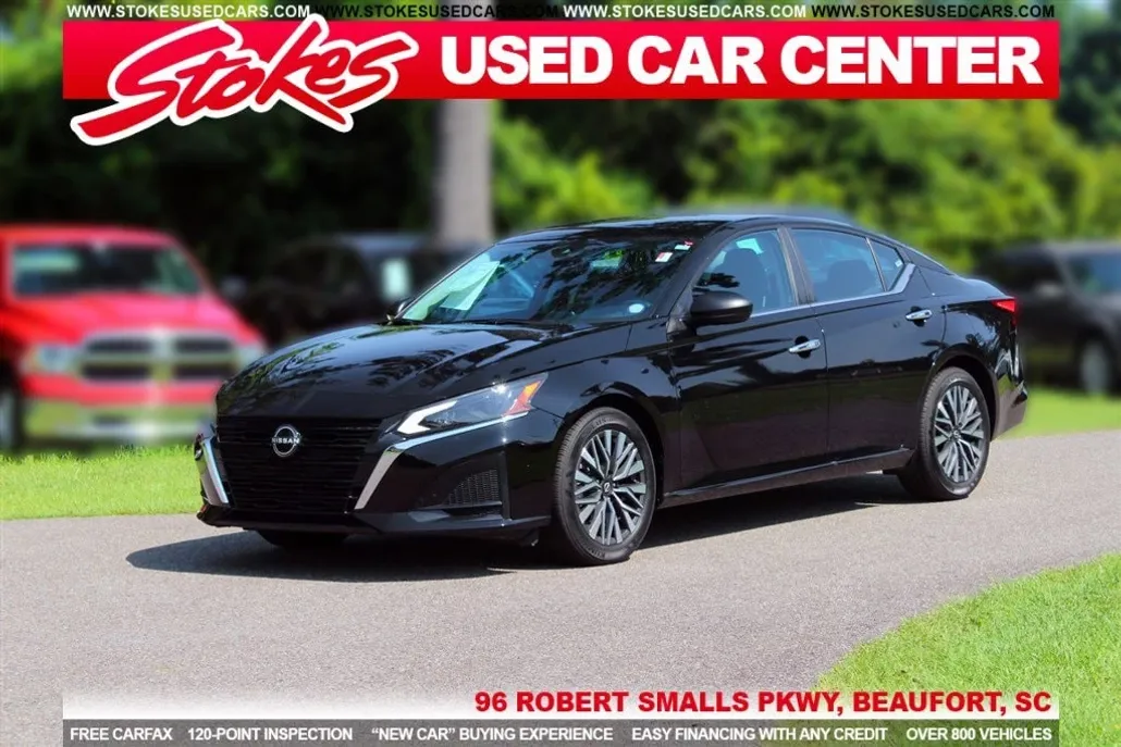 2024 Nissan Altima 2.5 SV photo 1