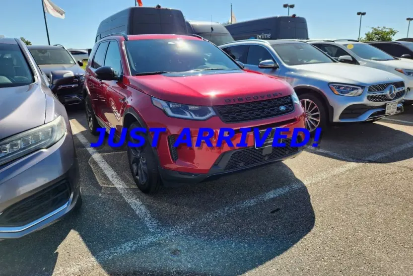 2023 Land Rover Discovery Sport SE photo 1