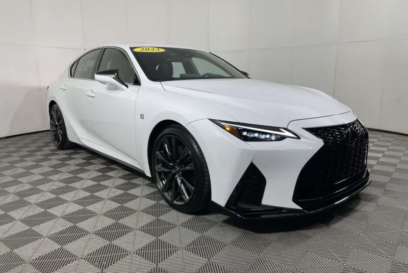 2023 Lexus IS 350 F SPORT photo 1