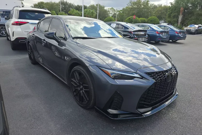2023 Lexus IS 350 F SPORT photo 1