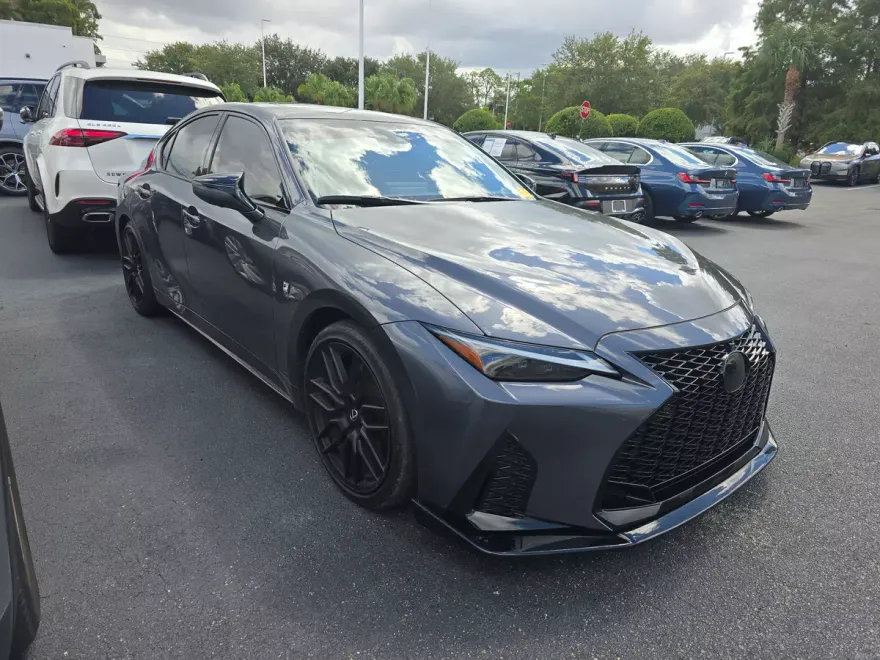 2023 Lexus IS 350 F SPORT photo 1