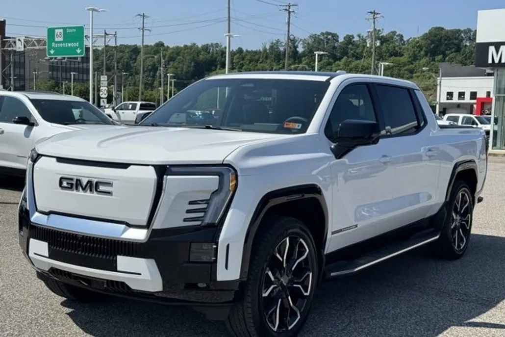 2025 Gmc Sierra EV Denali photo 1