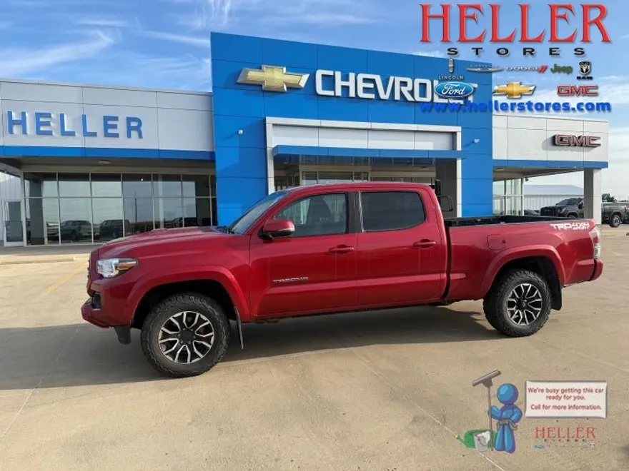 2021 Toyota Tacoma TRD Sport photo 1