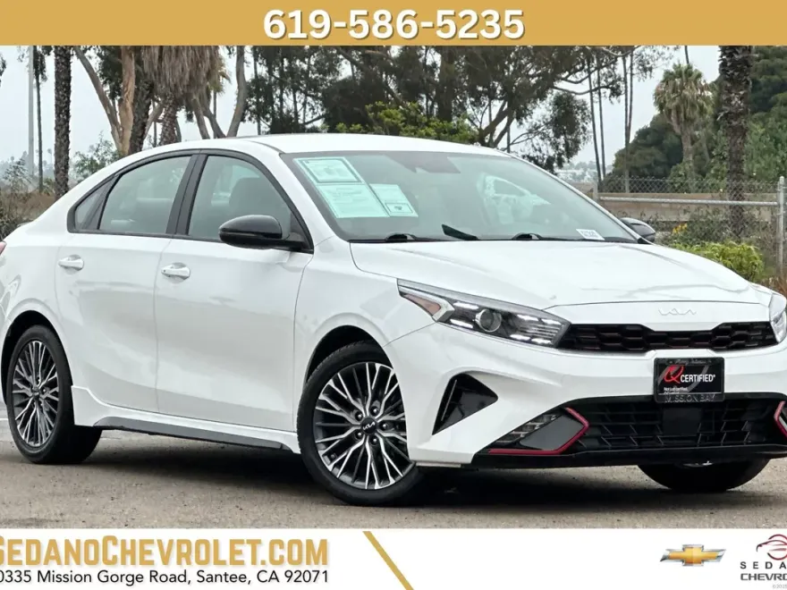 2023 Kia Forte GT-Line photo 1