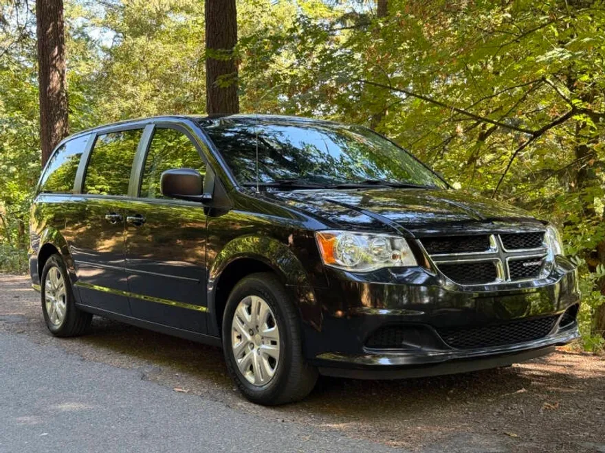 2015 Dodge Grand Caravan SE photo 1