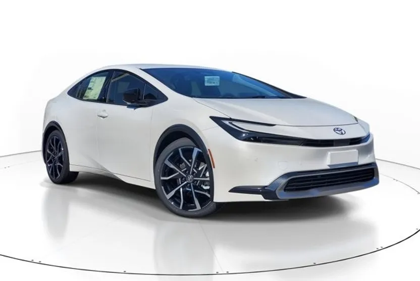 2026 Toyota Prius Prime photo 1