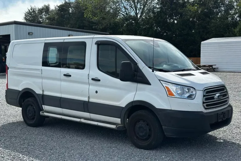 2019 Ford Transit photo 1