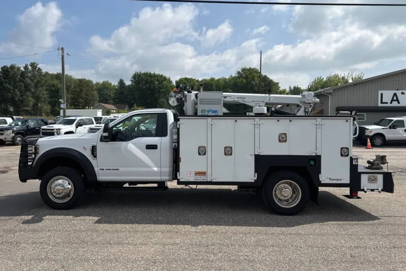 2019 Ford F-550 photo 1