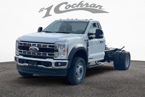 2024 Ford F-600 photo 3