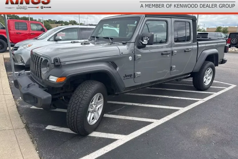 2020 Jeep Gladiator Sport photo 1