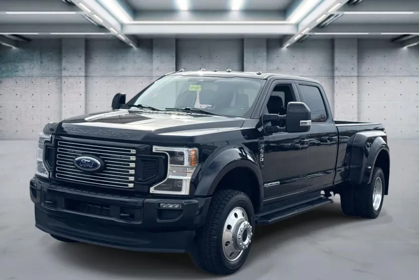 2022 Ford F-450 Lariat photo 1