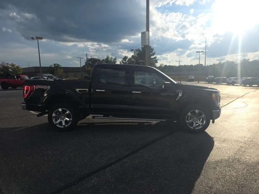 2022 Ford F-150 XLT photo 1