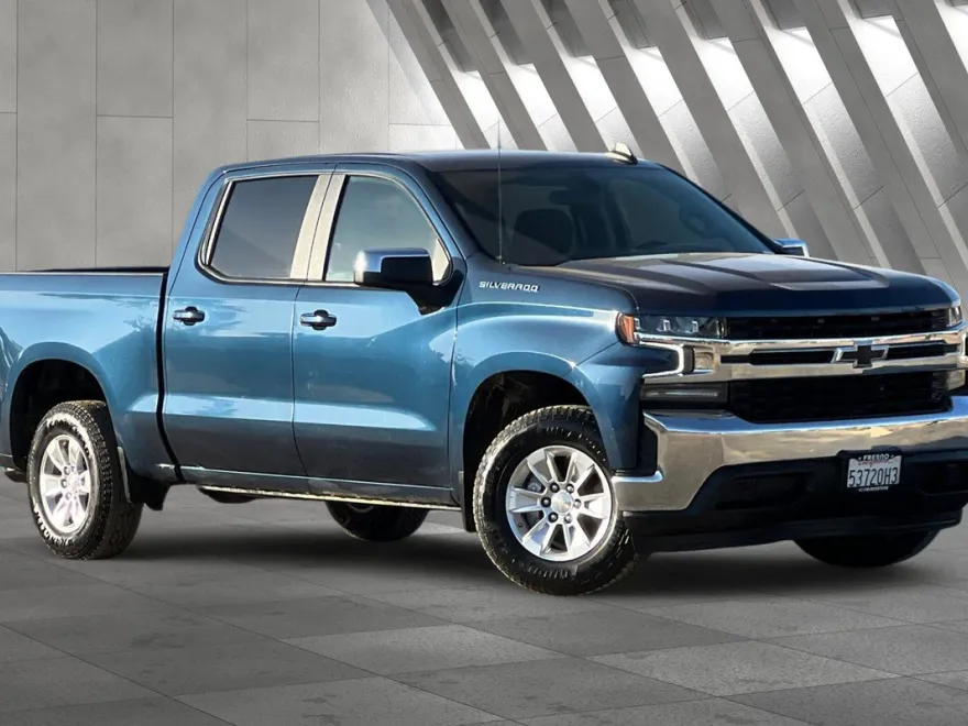 2021 Chevrolet Silverado 1500 LT photo 1