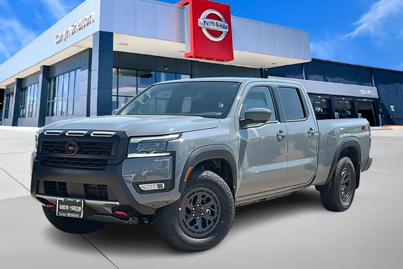 2026 Nissan Frontier Crew Cab PRO-4X photo 1