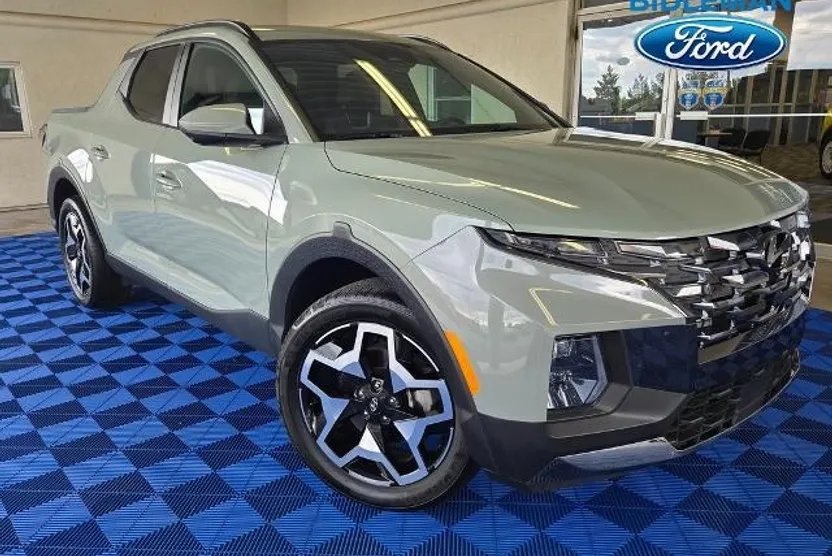 2023 Hyundai Santa Cruz Limited photo 1