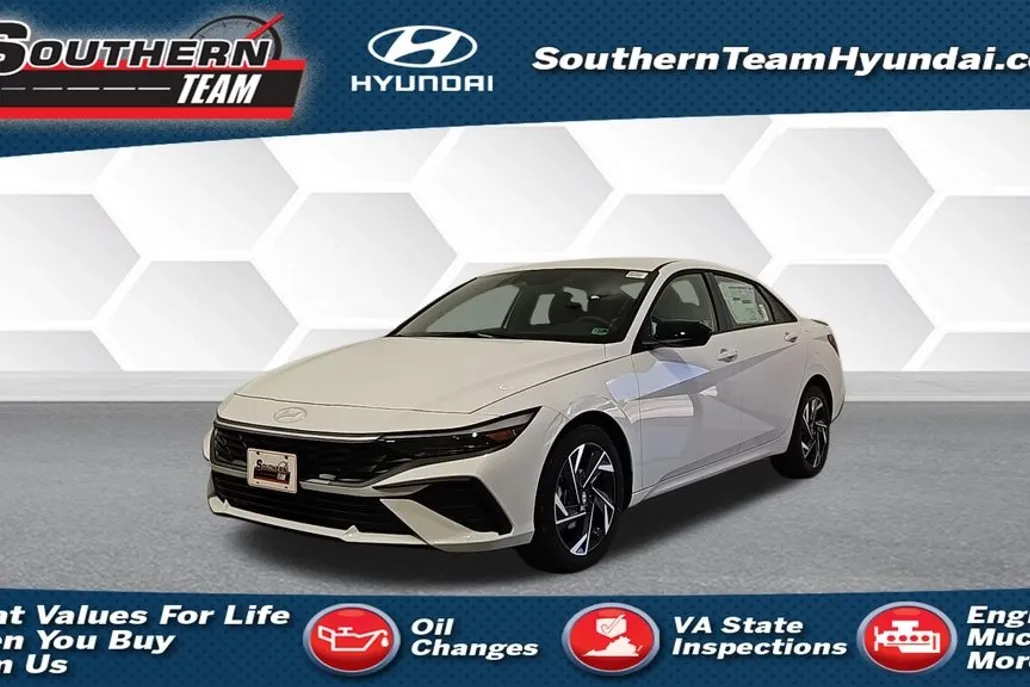 2025 Hyundai Elantra SEL Sport photo 1