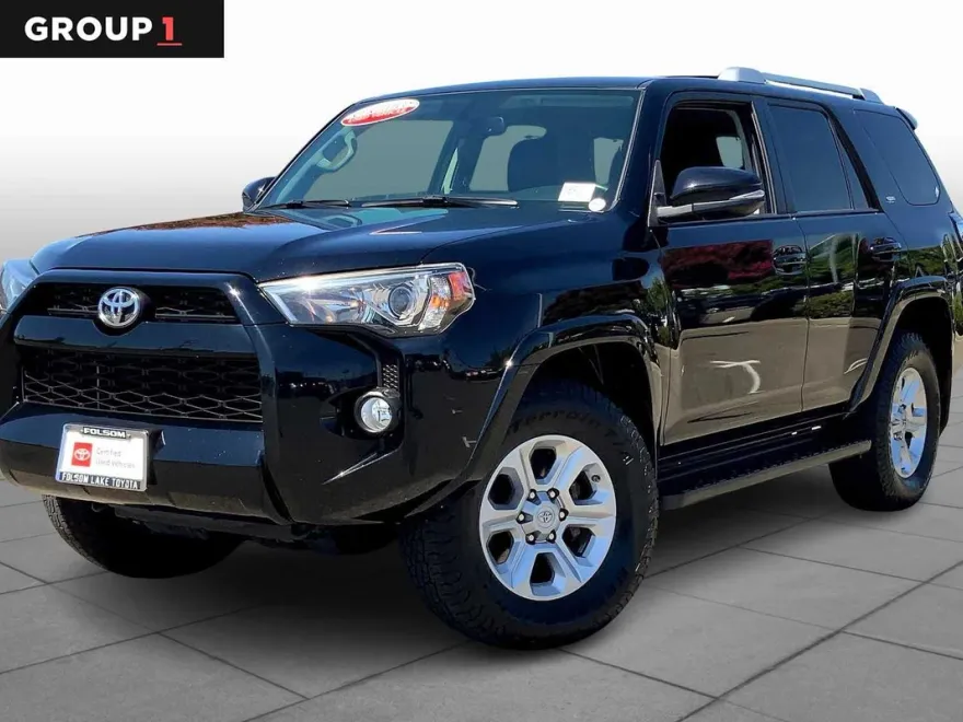 2017 Toyota 4Runner SR5 Premium photo 1
