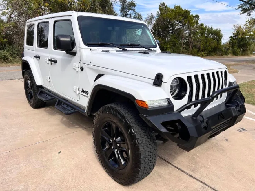 2019 Jeep Wrangler Unlimited Sahara Altitude photo 1