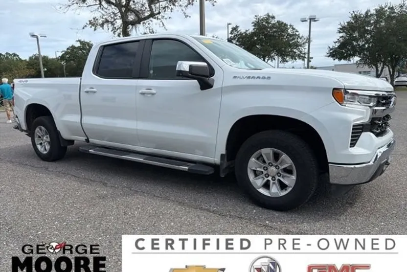 2023 Chevrolet Silverado 1500 LT photo 1
