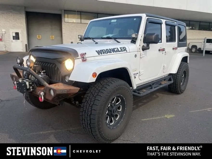 2015 Jeep Wrangler Unlimited Sahara photo 1