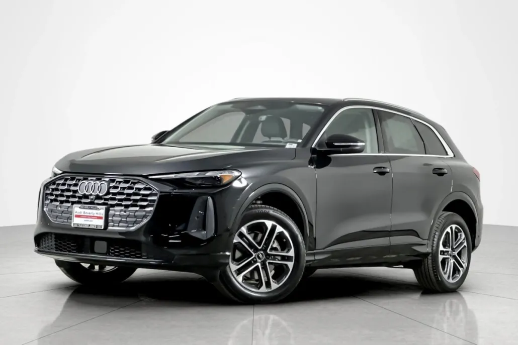 2025 Audi Q5 Premium TFSI photo 1