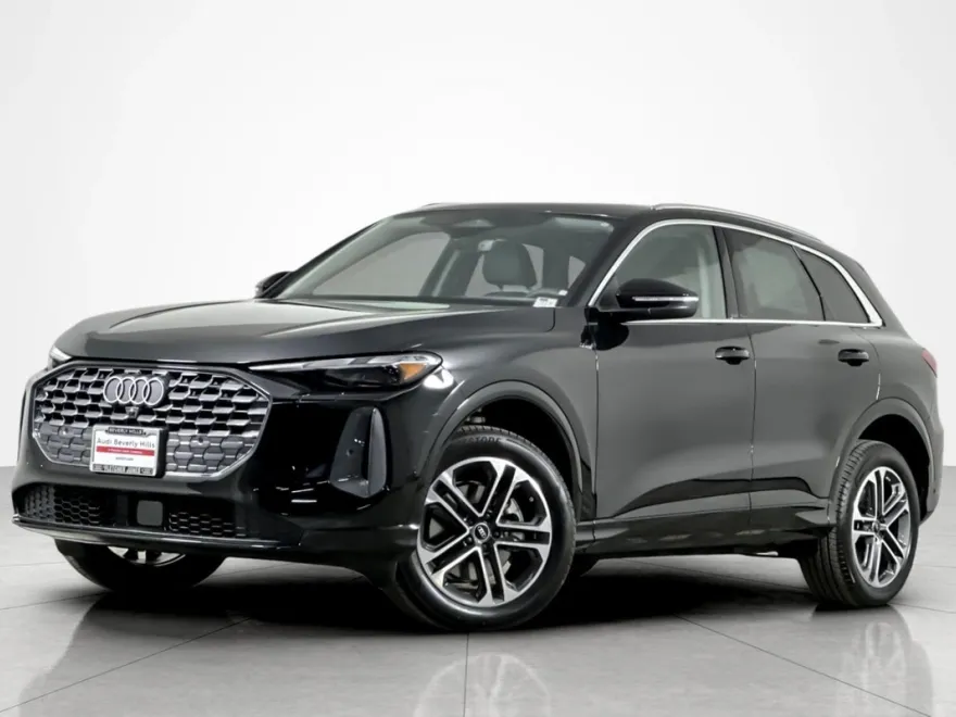 2025 Audi Q5 Premium TFSI photo 1