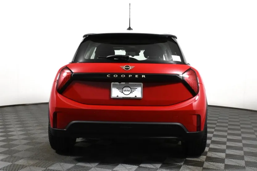 2025 Mini Cooper Hardtop Signature photo 1