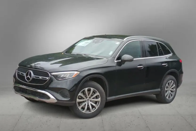 2025 Mercedes Benz GLC 300 4MATIC photo 1